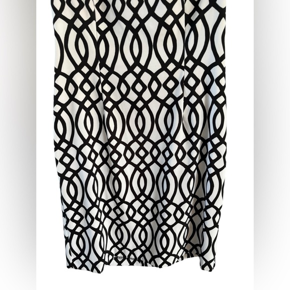 Connected Apparel Monochrome Geometric Midi Dress - Picture 3 of 7